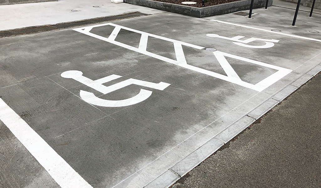 優先車両駐車場